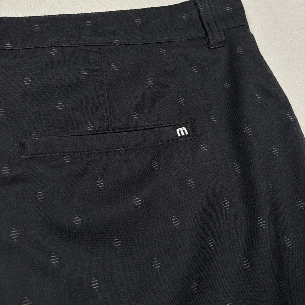 Travis Mathew Shorts Mens 40 Black‎ Geometric Diamond Pattern Golf Performance